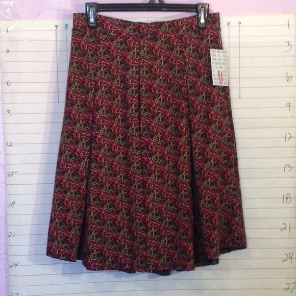 LuLaRoe women's geometric pattern size M skirt with pockets - Picture 2 of 7